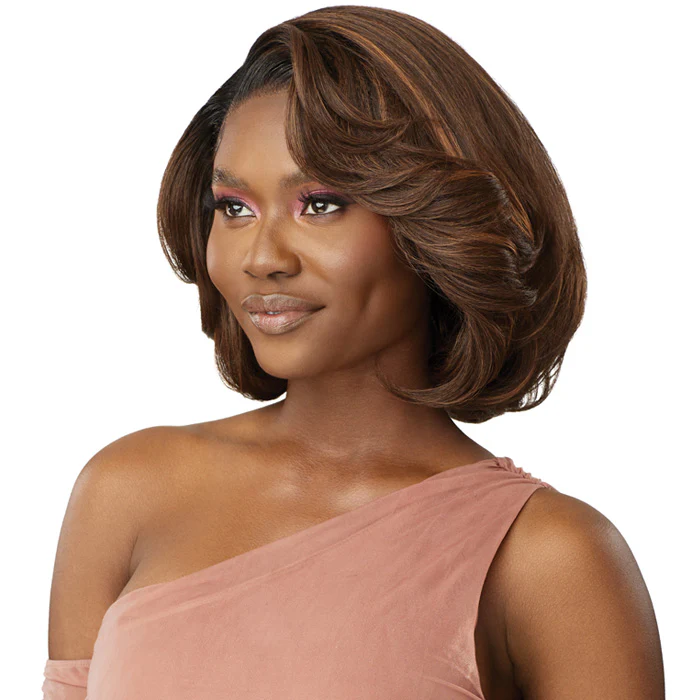 Outre Melted Hairline Glueless 5" Deep Parting HD Lace Front Wig - CIANA - Image 4