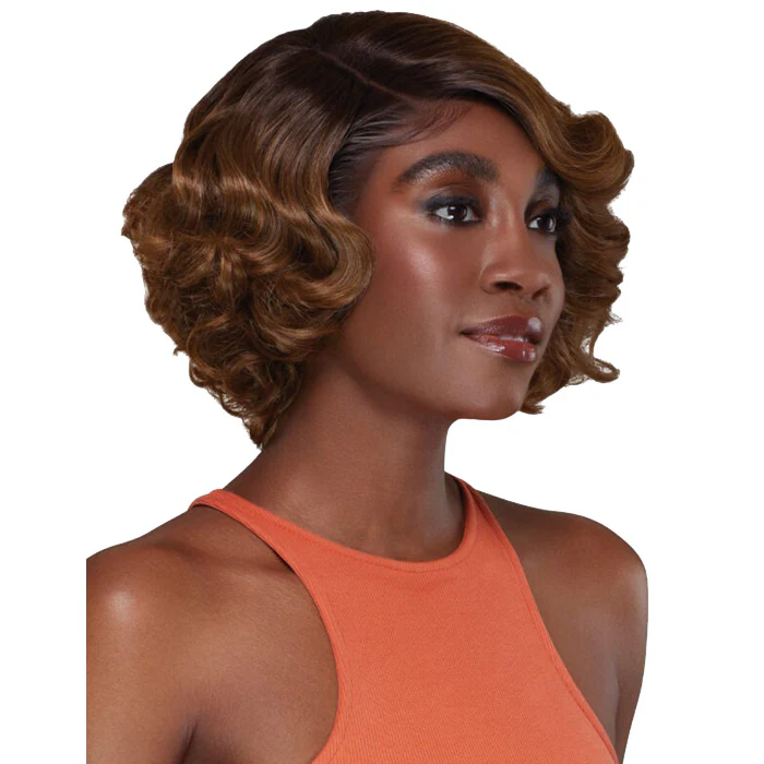 Vivace Xceptional Glueless Gold Label HD Lace Front Wig - UNIT 26 - Image 3